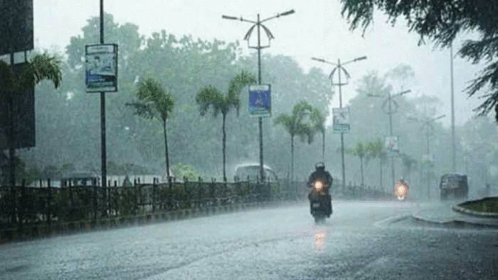 MP Weather Update: मध्य प्रदेश में चार दिन तक दो तरह का मौसम, कहीं बारिश तो कहीं लू का कहर 2 image 16