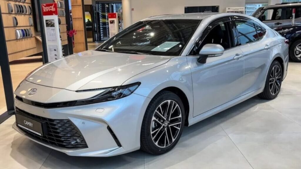 Toyota Camry 2026 Revealed: Premium Comfort, Smarter Hybrid Technology & Trusted Reliability